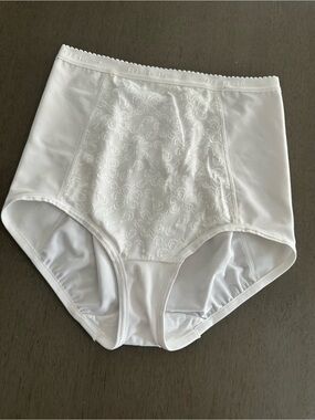 FLEXEES MAIDENFORM Shaping Brief Girdle Underwear White Size 2X New